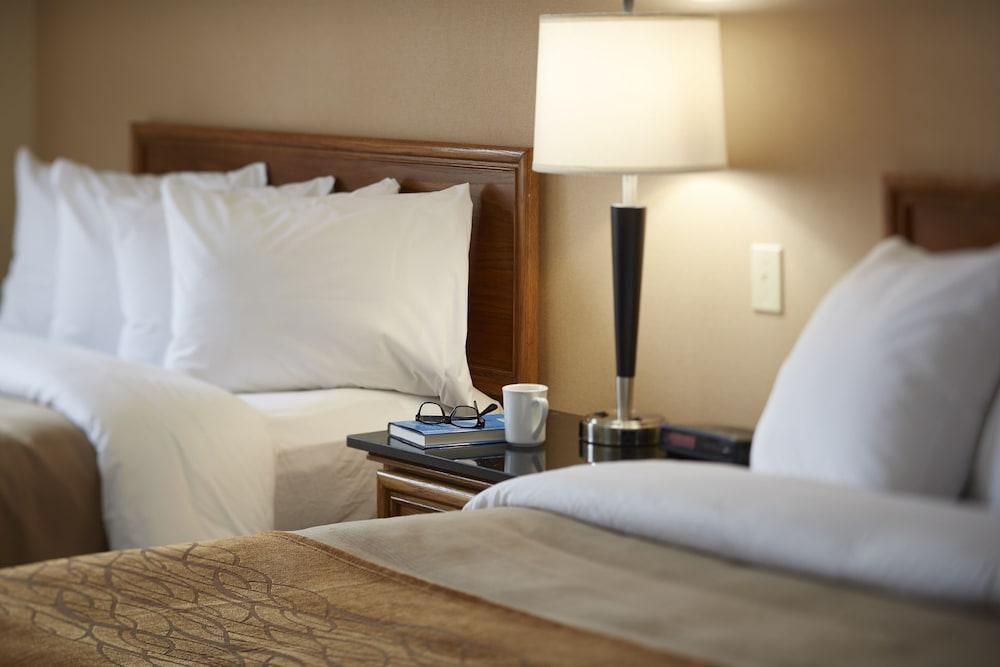 Comfort Inn Пембрук Екстериор снимка