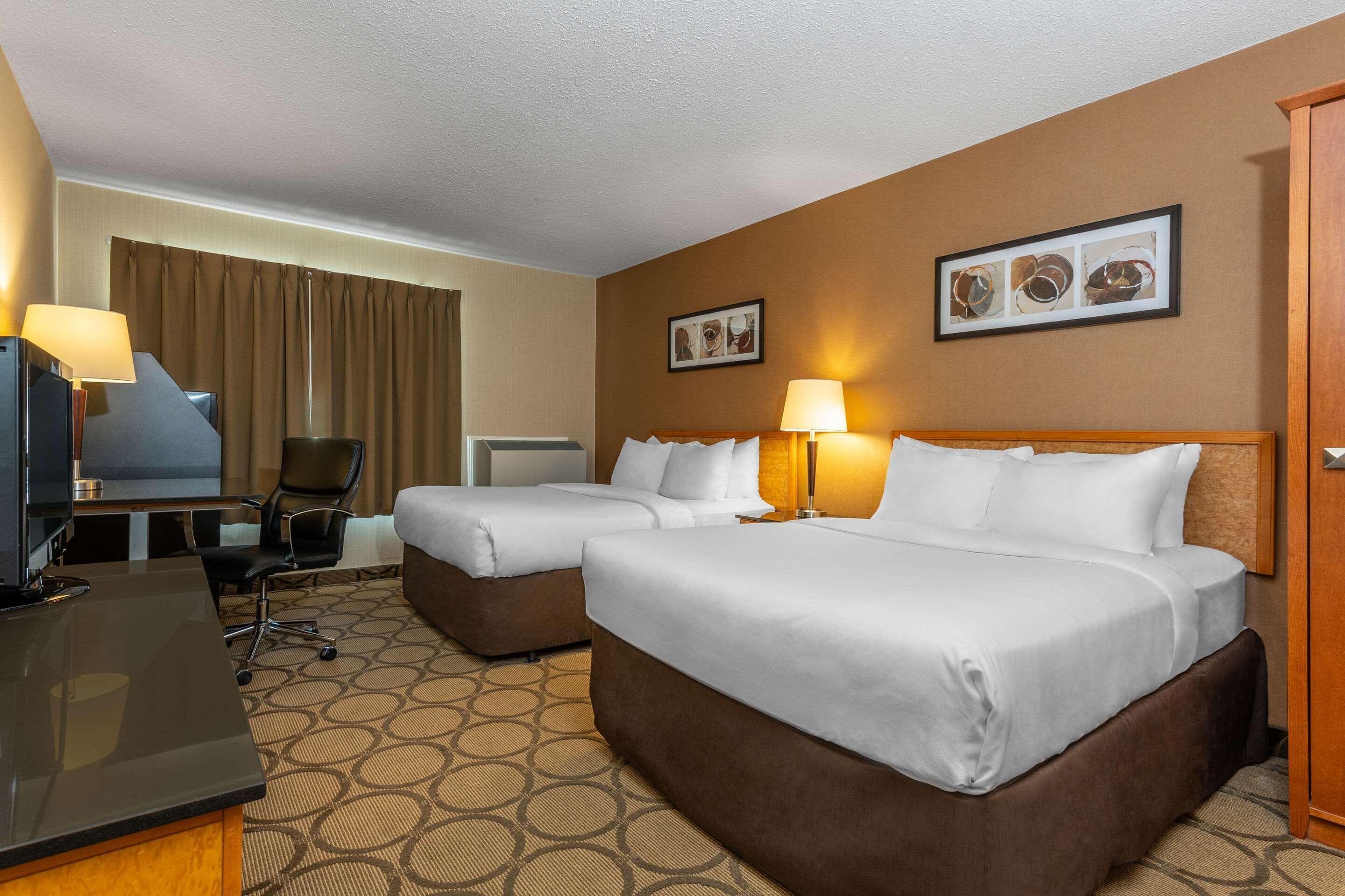 Comfort Inn Пембрук Екстериор снимка