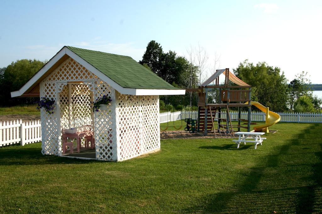Comfort Inn Пембрук Екстериор снимка