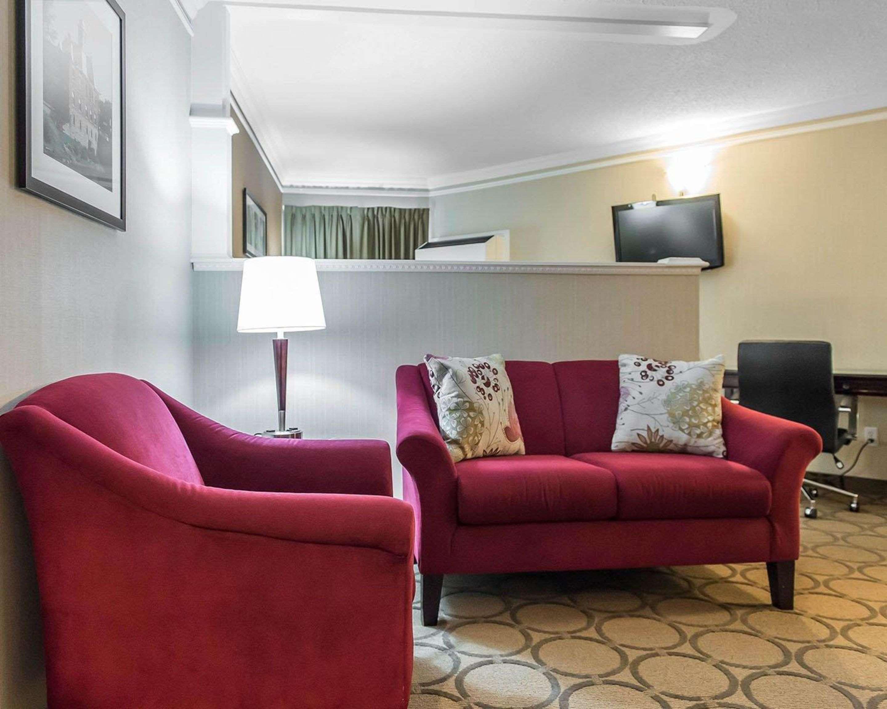 Comfort Inn Пембрук Екстериор снимка