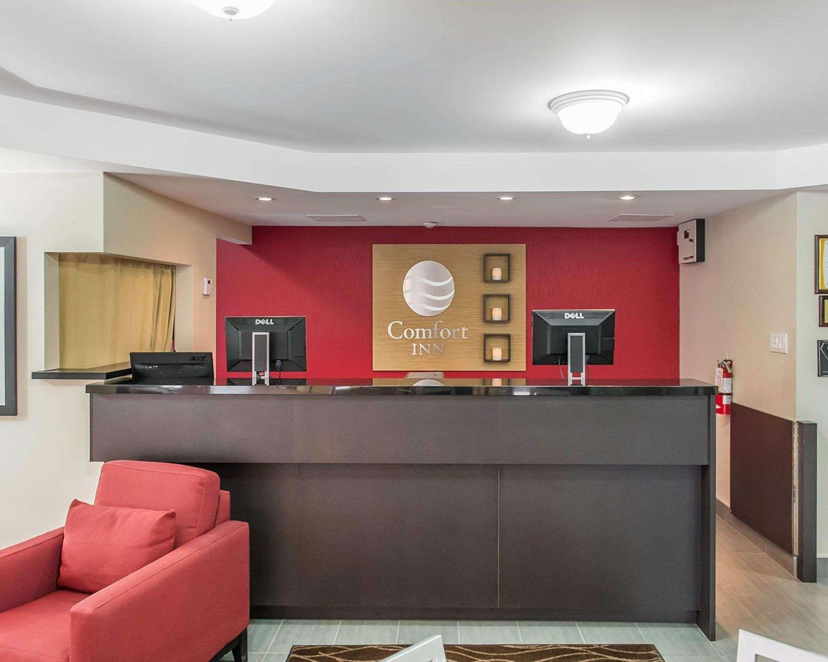 Comfort Inn Пембрук Екстериор снимка