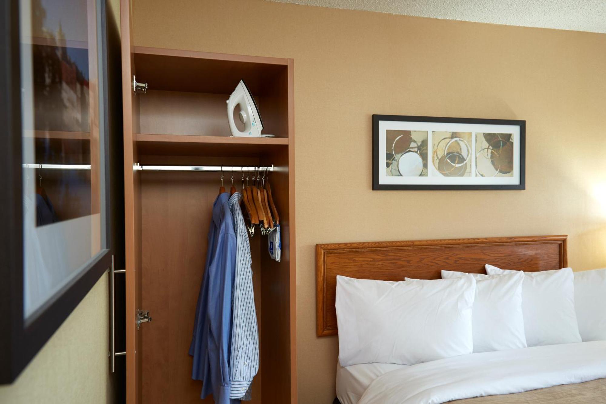 Comfort Inn Пембрук Стая снимка